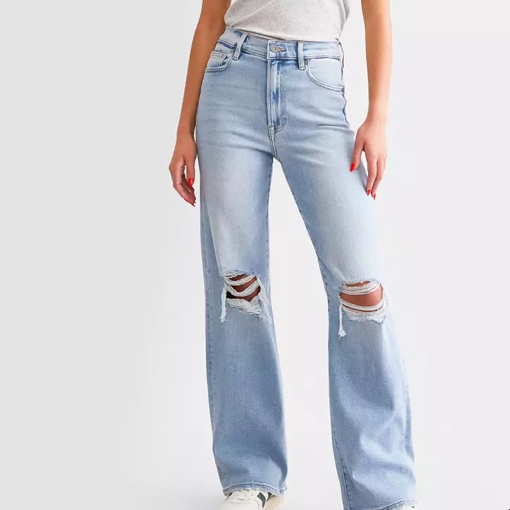Buckle Hidden Logan Dad Jeans